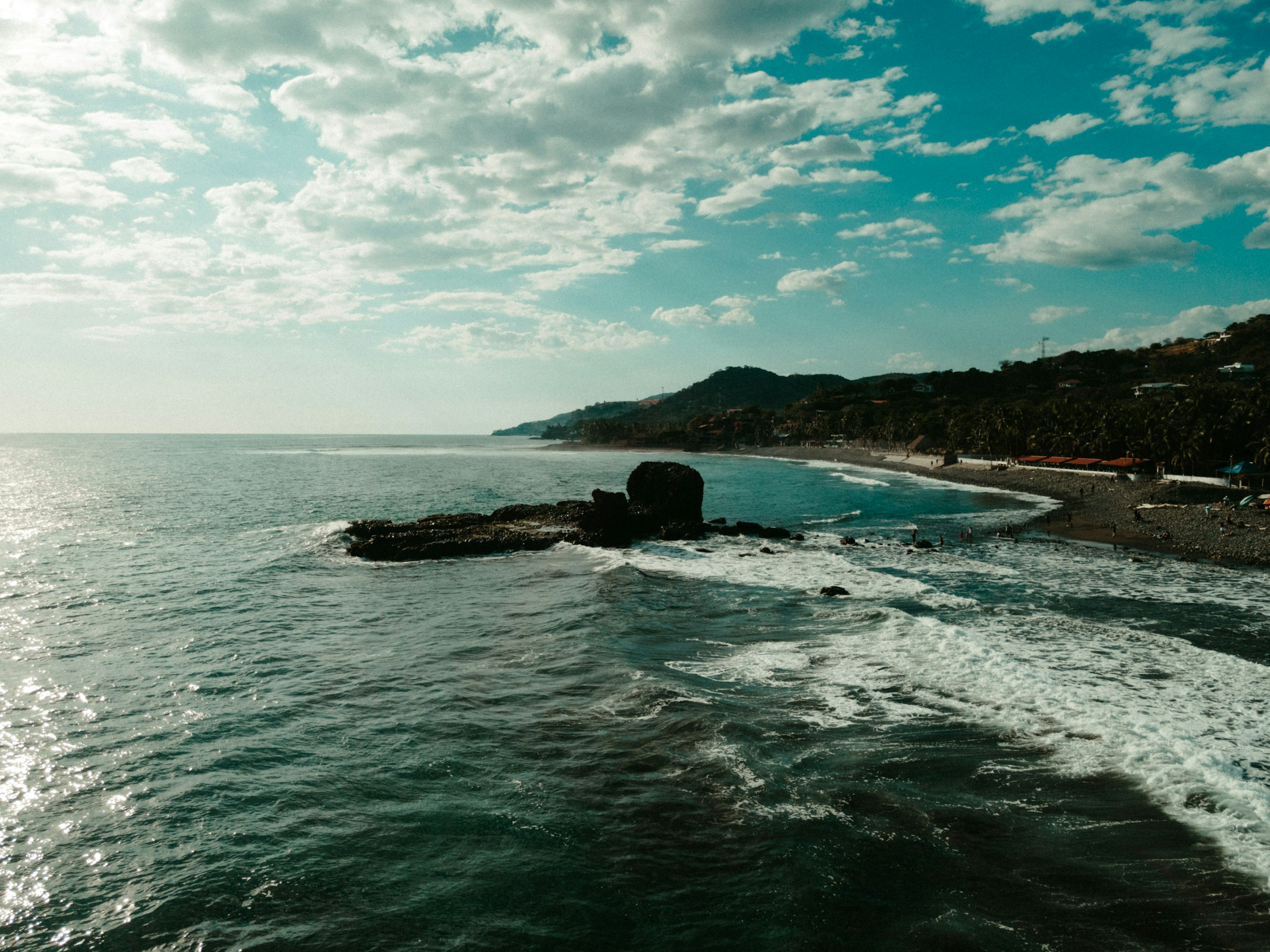 La costa en El Tunco